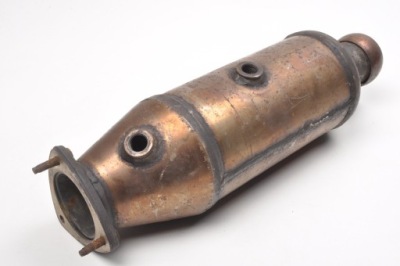 Aston martin vantage каталізатор праві 6g33-5e211-db фото №1