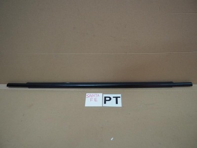 Молдинг уплотнитель правый задняя hyundai santa fe ii фото №1