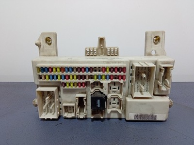 C-max mk1 коробка запобіжників 3m5t-14014-atb фото №1