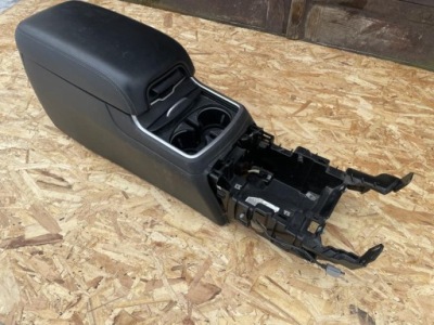 Подлокотник dodge charger 2019 6ed901x9ah фото №1