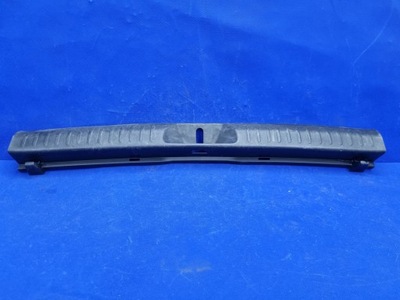 Toyota prius plus защита задняя замка багажника 67935-47010 фото №1