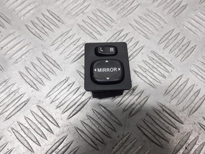 Панель регулювання дзеркал toyota avensis verso фото №1