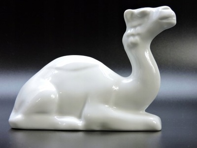 Figurka biały wielbłąd porcelana Naaman Israel