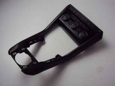 Панель кондиціонера рамка vw t-roc 2017- фото №1