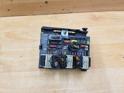 Коробка предохранителей citroen c5 iii 1.6 thp фото №1