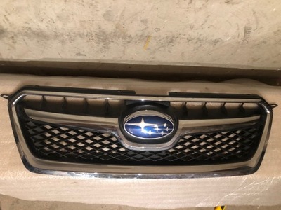 Решітка радіатора subaru impreza xv 91122fj020 оригінал фото №1