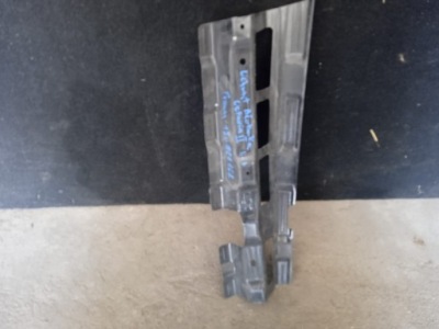 Кронштейн кронштейн крила правий octavia ii 1z0821162 фото №1