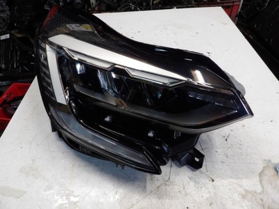 Лампа правая передняя renault captur ii 2 260104095r фото №1