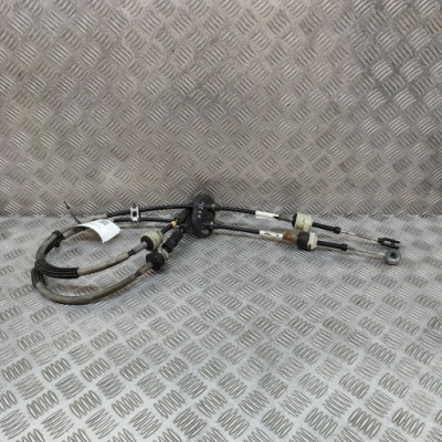 Mercedes-benz a w176 2016 трос переключения передач фото №1