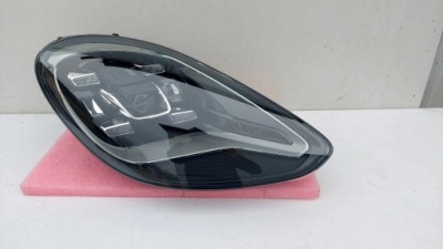 Porsche panamera 971 17- лампа права перед передня full led 1426 фото №1