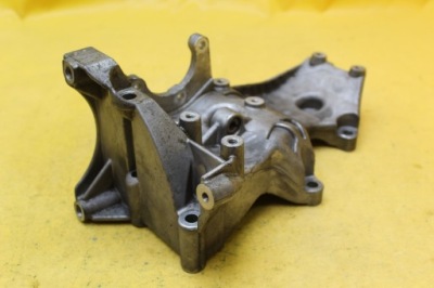 Кронштейн генератора 06d903143c a4 b6 2.0 fsi awa фото №1