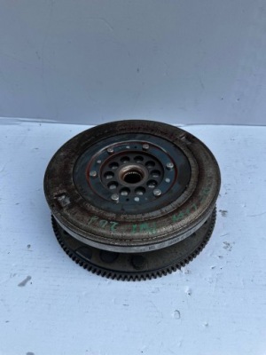 Q5 8r lift зчеплення двомасовий 2.0 d автоматична коробка передач 0b5105317q фото №1
