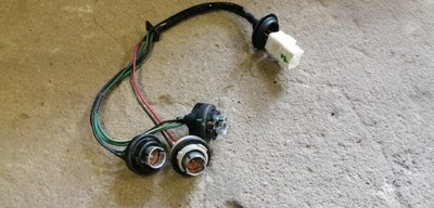 Mitsubishi space star ii вкладыш цоколь лампы задняя фото №1