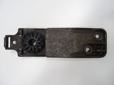 Opel insignia a astra j кронштейн радіатора фото №1