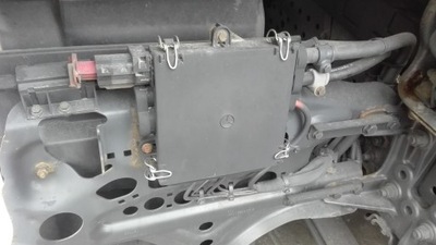 Коробка предохранителей mercedes actros mp 4 фото №1