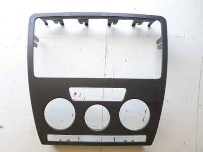 CUADRO PANEL RADIO SKODA OCTAVIA II 1Z0858069  