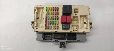 L272 AUDI A3 S3 8P 60698109 UNIT FUSES  