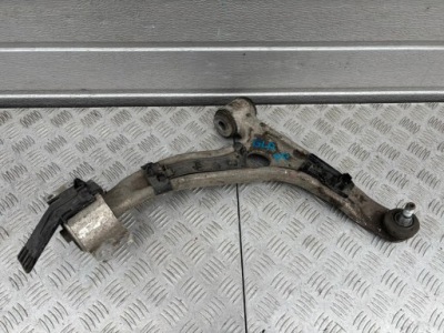 Mercedes gla w156 важіль правий перед оригінал фото №1