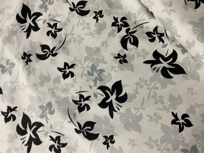 TKANINA BAWEŁNIANA WZÓR KWIATY