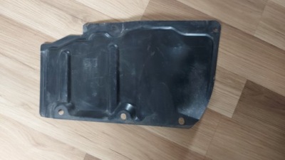 Захист двигуна правий права auris verso corolla фото №1