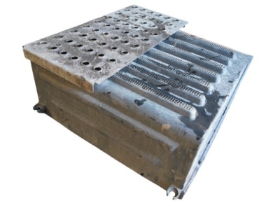 Кришка акумуляторів renault premium dxi volvo fh magnum -оригінал- фото №1