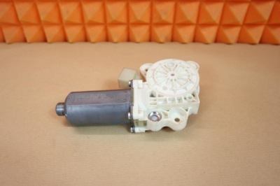 Mercedes w209 r230 моторчик подъемника окон правый фото №1