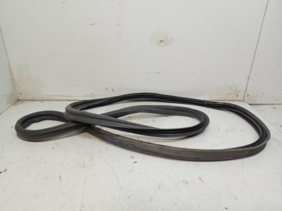 Kia picanto iii прокладка кришки задня багажника 17- фото №1