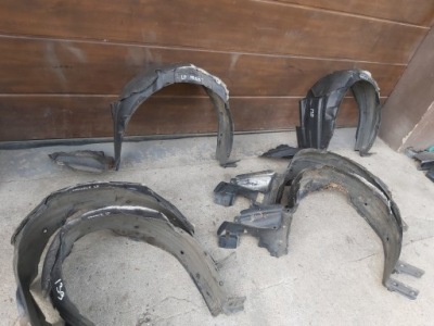 Toyota prius ii подкрылок левый перед фото №1