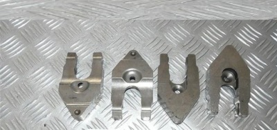 Nissan primera p12 2.2 dci кронштейн впрыска фото №1