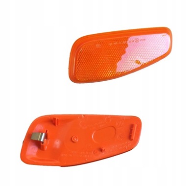 Jeep renegade 14- відбивач габаритний ліхтар крила права фото №1