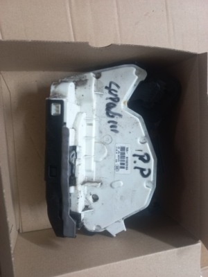 Fabia iii замок дверь правый перед 6v1837016a фото №1