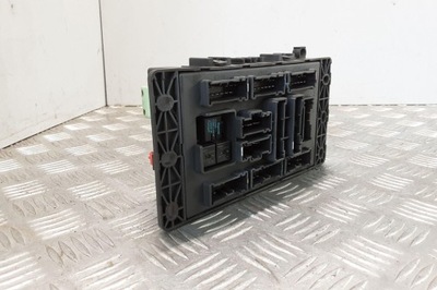 Коробка запобіжників mini cooper r50, r53 518030317 1.6l бензиновий 2001 фото №1