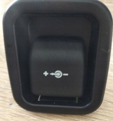 Bmw f20 f30 разъём прикуривателя 7143111 фото №1