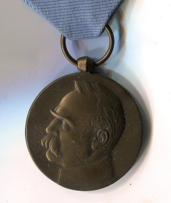Medal Piłsudski 1918 - 1928 Oracz- Replika