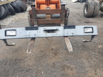 Scania seria 2 / 3 бампер передній фото №1