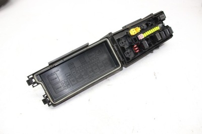 Коробка предохранителей jeep cherokee wk 05-10 фото №1