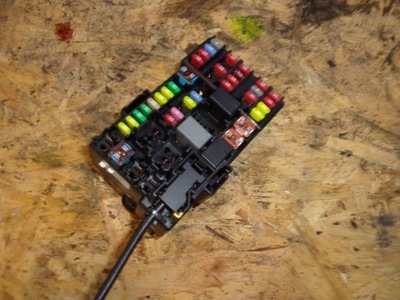 Chevrolet aveo t300 коробка предохранителей 1.4 16v фото №1