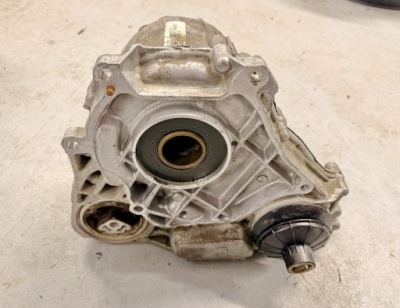 Bmw x5 g05 3 g20 5 g30 x-drive редуктор розподільник atc13 9469022 фото №1