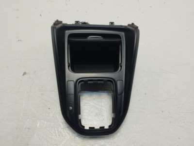 Kia carens iv рамка панель передач 84633-a4000 фото №1