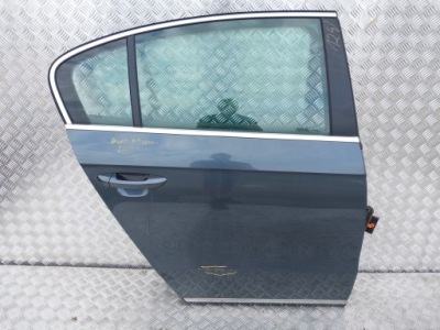 124. двері правий задня vw passat b7 sedan lk7x фото №1