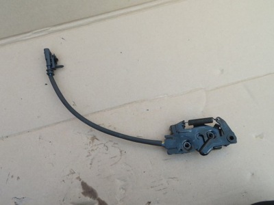 Левый замок капот volvo xc40 ii 32277429 фото №1