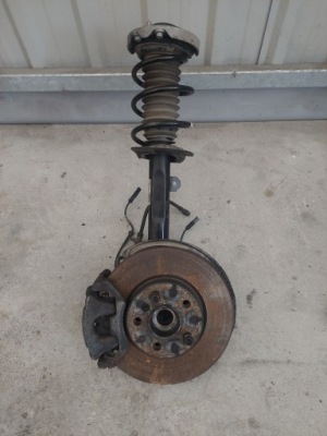 Bmw 2 f45 f46 1.5b mcperson лівий поворотний кулак фото №1