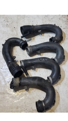 Колектор всмоктуючий повітрозабірник турбіни daf 85 cf фото №1