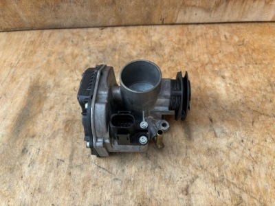 Дросельна заслінка vw seat audi 1.4 8v 030133064f фото №1