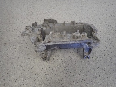 Nissan note e11 06-11 основание аккумулятор кронштейн фото №1