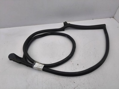 Audi a5 2017 правая сторона уплотнители фото №1