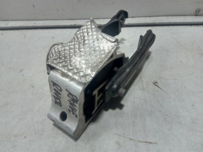 Подушка двигуна кронштейн range rover evoque jaguar e-pace k8d2-6h051-aa фото №1