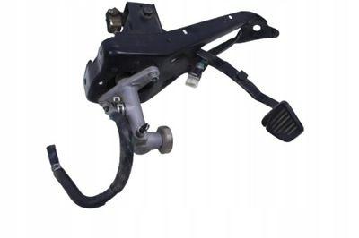 Педаль зчеплення isuzu n35 grafter 09r. фото №1