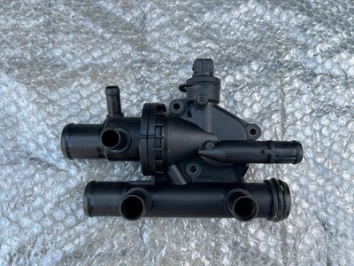 Renault vel satis laguna 2.2 термостат 8200154300 фото №1