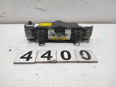 Патрон капот правий bmw f10 фото №1